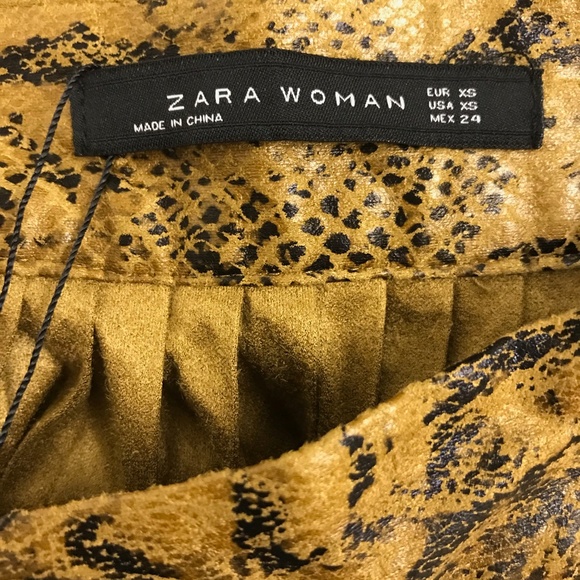 Zara Snake Skin Faux Leather Pleated Midi Skirt - Picture 7 of 10